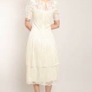 Elegant Lace Midi Dress in Cream